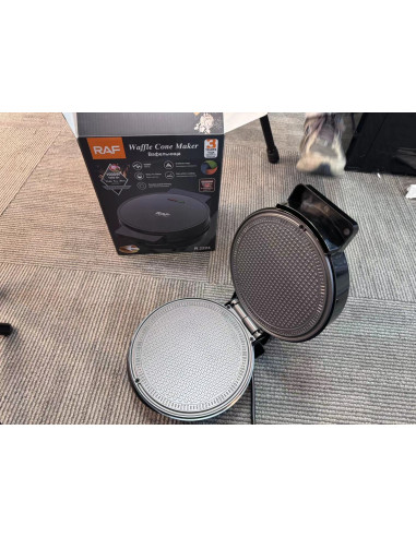 Vaflių ragelių keptuvė RAF, R.2223