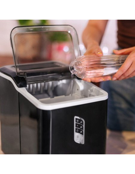 EMAVO IceFlow užpildomas vandeniu per viršutinį bakelį