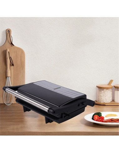 Closed SL-106 panini press in the kitchen