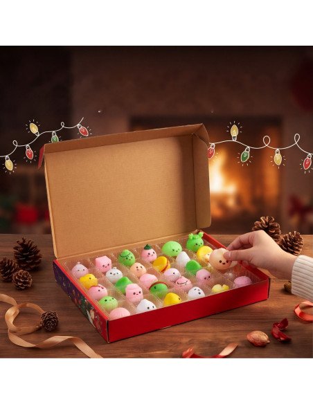 Raudono kalendoriaus Christmas with Dumpling vidus su 24 žaisliukais